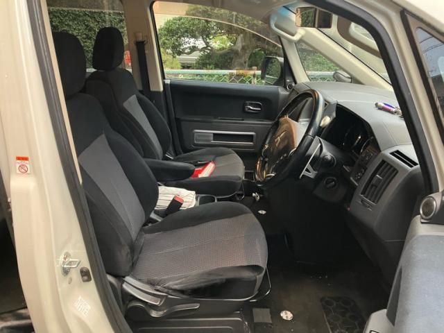 MITSUBISHI DELICA D:5 2WD 2007