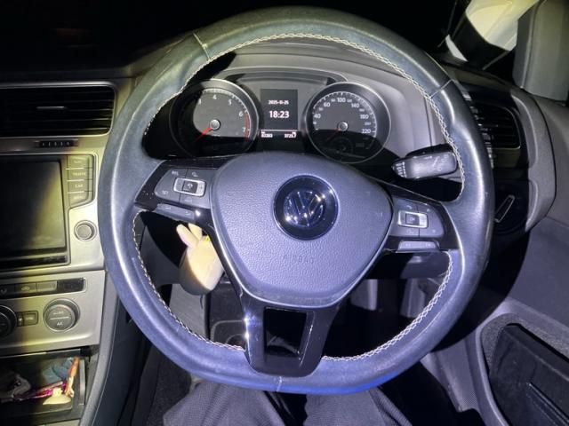 VOLKSWAGEN VW???5HB 2015