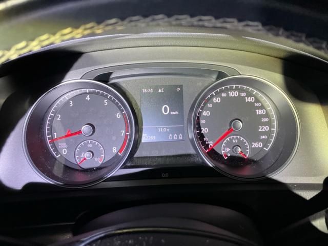 VOLKSWAGEN VW???5HB 2015