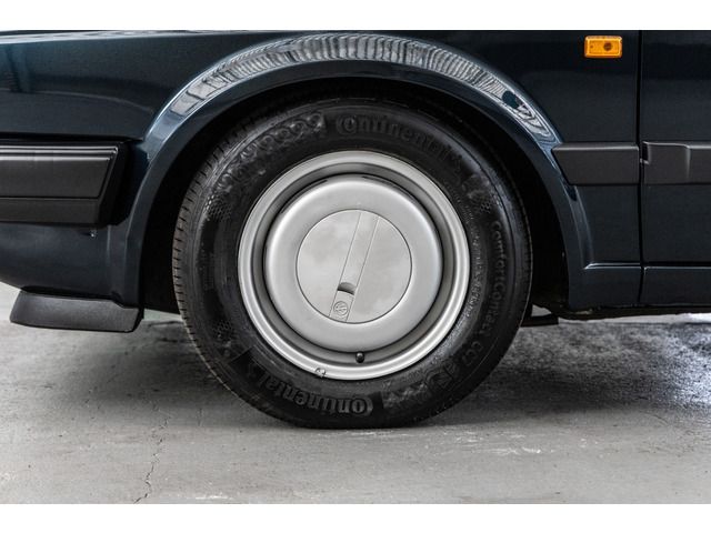 VOLKSWAGEN VOLKSWAGEN GOLF 1990