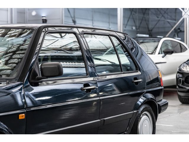 VOLKSWAGEN VOLKSWAGEN GOLF 1990