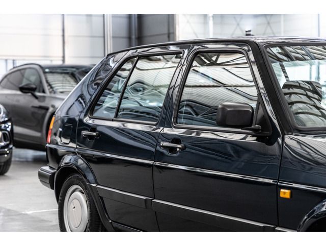 VOLKSWAGEN VOLKSWAGEN GOLF 1990