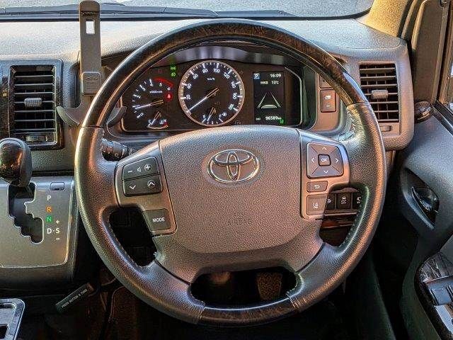 TOYOTA HIACE van 2WD 2021