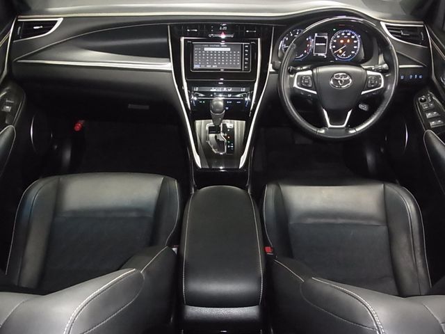 TOYOTA HARRIER 2WD 2018