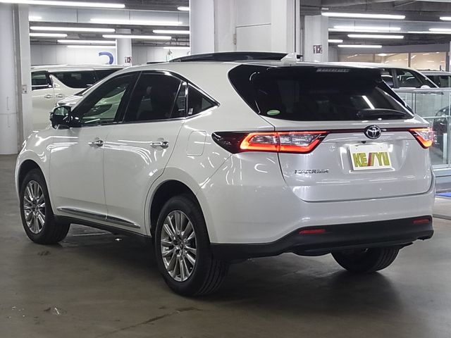 TOYOTA HARRIER 2WD 2018