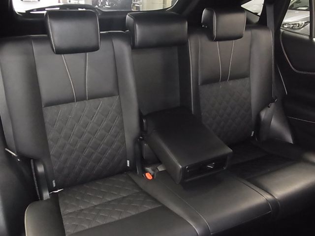 TOYOTA HARRIER 2WD 2018