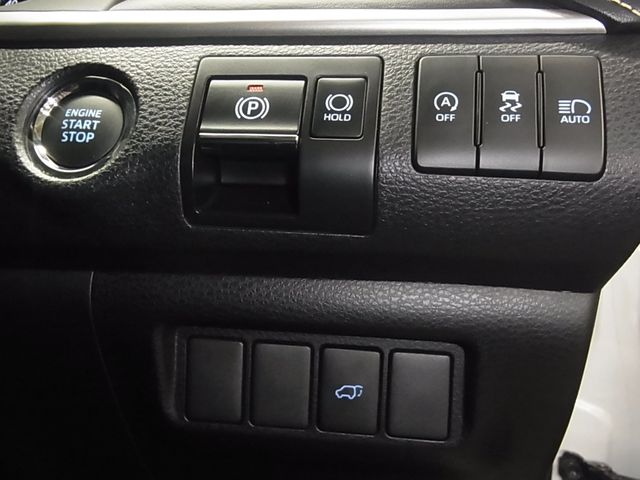 TOYOTA HARRIER 2WD 2018