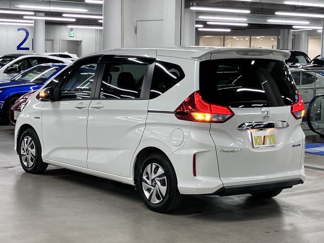 HONDA FREED plus HYBRID 2018