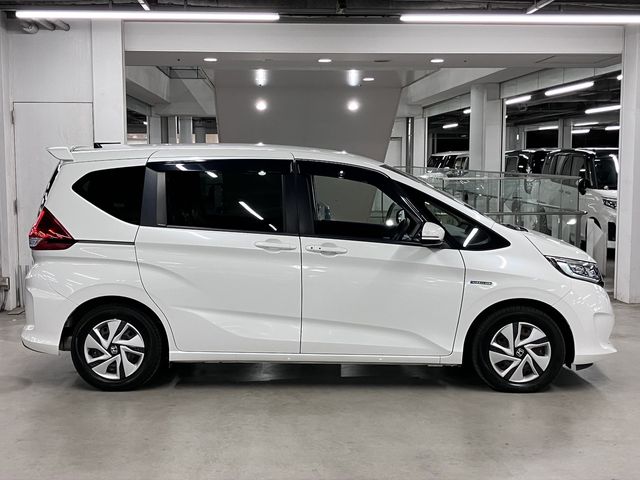 HONDA FREED plus HYBRID 2018