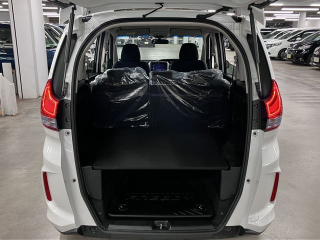 HONDA FREED plus HYBRID 2018