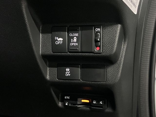 HONDA FREED plus HYBRID 2018