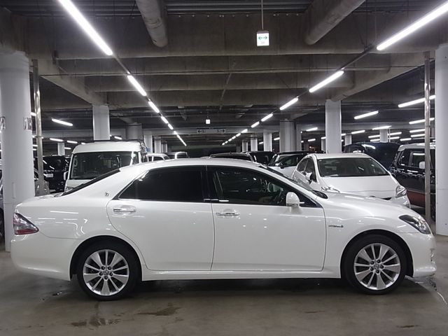 TOYOTA CROWN sedan hybrid 2009