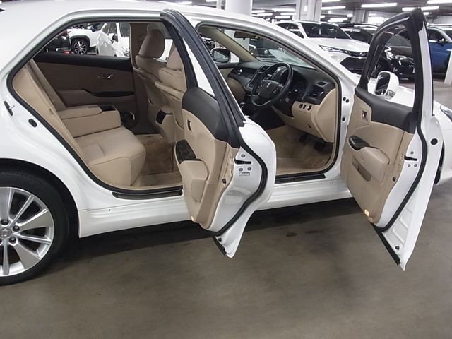 TOYOTA CROWN sedan hybrid 2009