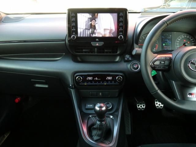 TOYOTA GR YARIS 2021