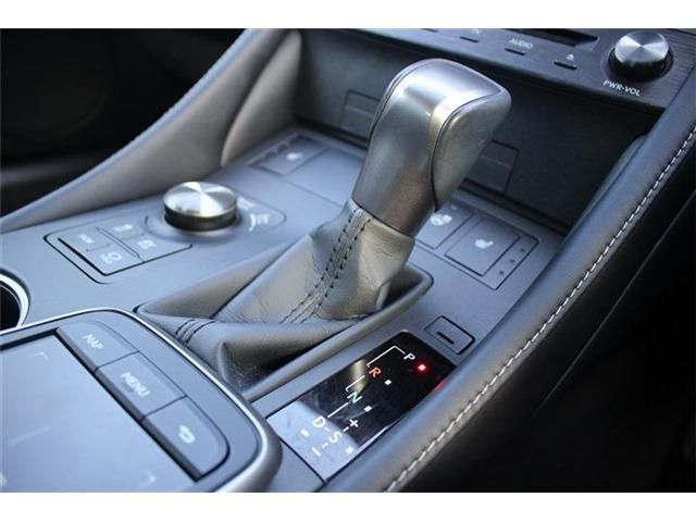 TOYOTA LEXUS RC300h 2024