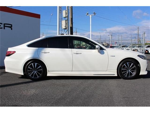 TOYOTA CROWN sedan hybrid 2018