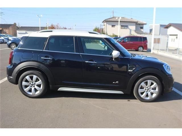 BMW MINI COOPER D CROSSOVER 2020