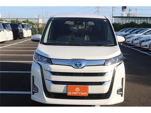 TOYOTA NOAH HYBRID 2023