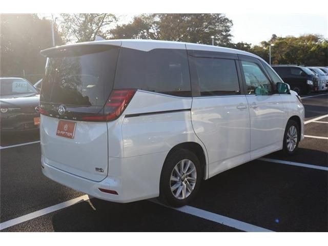 TOYOTA NOAH HYBRID 2023