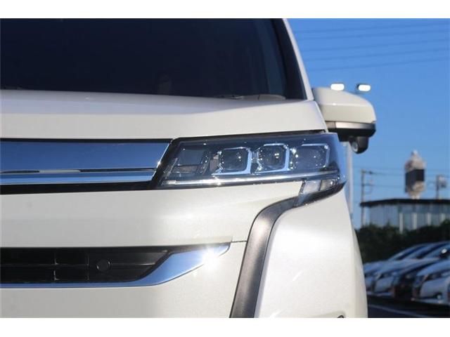 TOYOTA NOAH HYBRID 2023