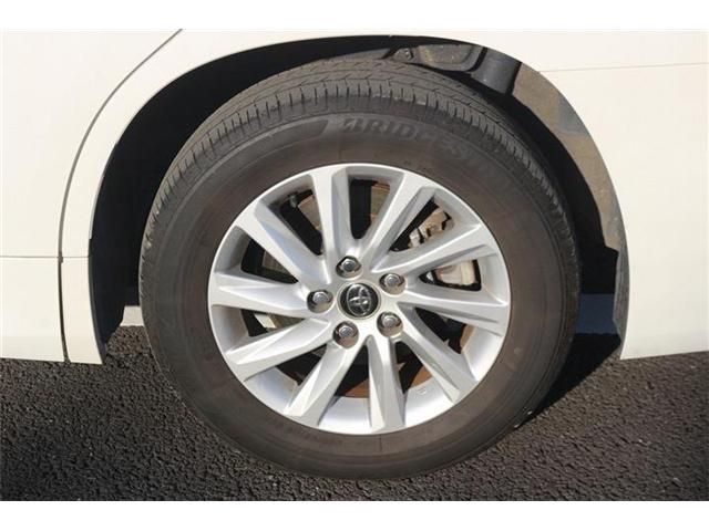 TOYOTA NOAH HYBRID 2023