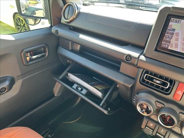 SUZUKI JIMNY 4WD 2025