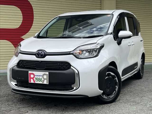 TOYOTA SIENTA HYBRID 2025