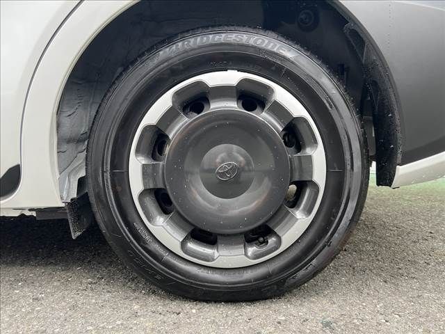 TOYOTA SIENTA HYBRID 2025