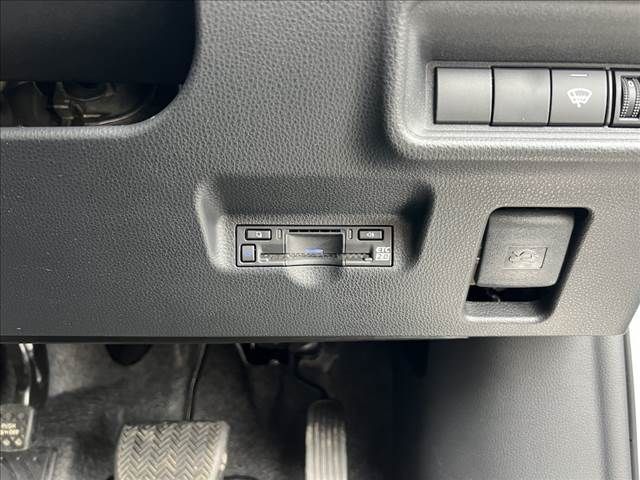 TOYOTA SIENTA HYBRID 2025