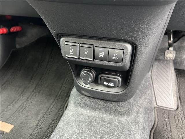 TOYOTA SIENTA HYBRID 2025