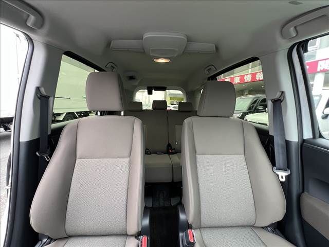 TOYOTA SIENTA HYBRID 2025