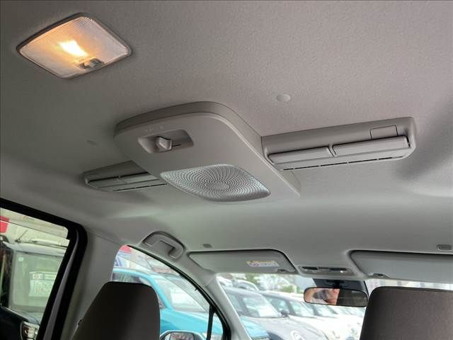 TOYOTA SIENTA HYBRID 2025