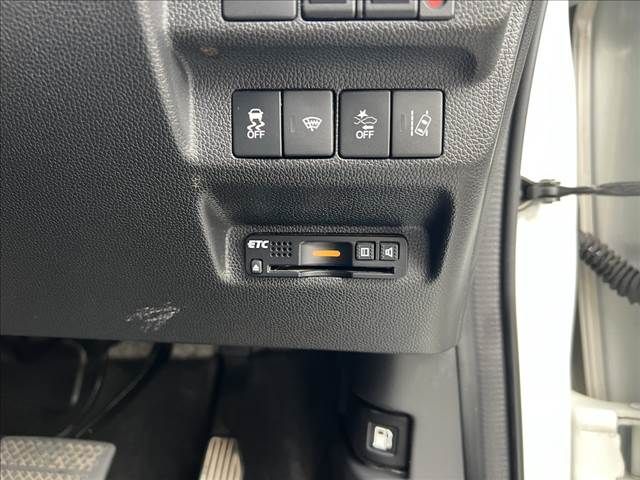 HONDA FREED plus HYBRID 2016