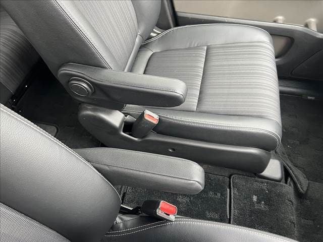 HONDA FREED plus HYBRID 2016