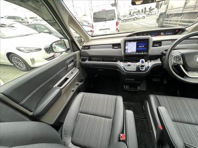 HONDA FREED plus HYBRID 2016