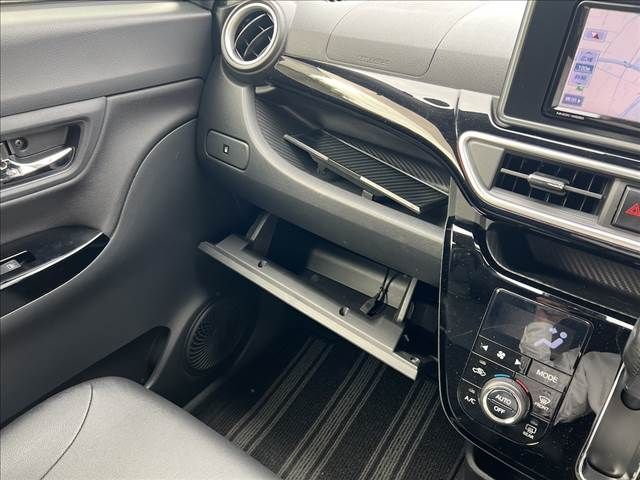 DAIHATSU CAST SPORT 2015