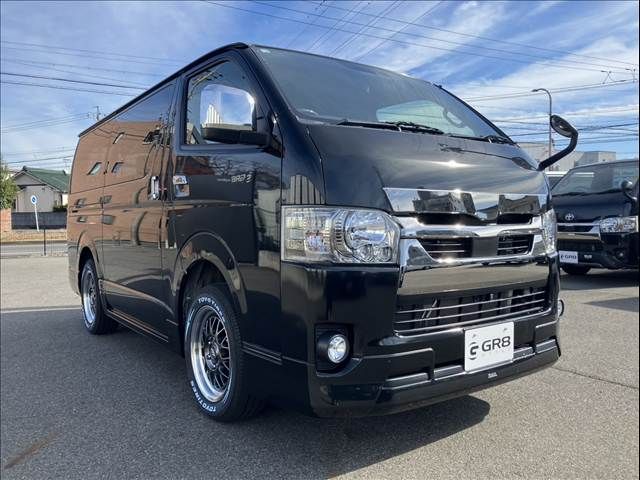 TOYOTA HIACE van 4WD 2021