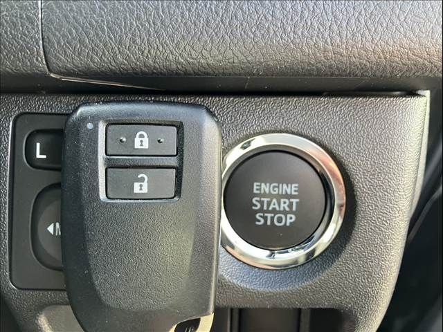 TOYOTA HIACE van 4WD 2021