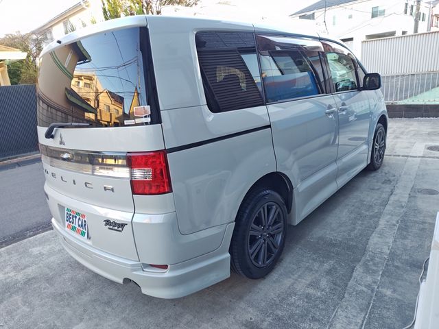 MITSUBISHI DELICA D:5 2WD 2007