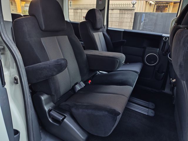 MITSUBISHI DELICA D:5 2WD 2007