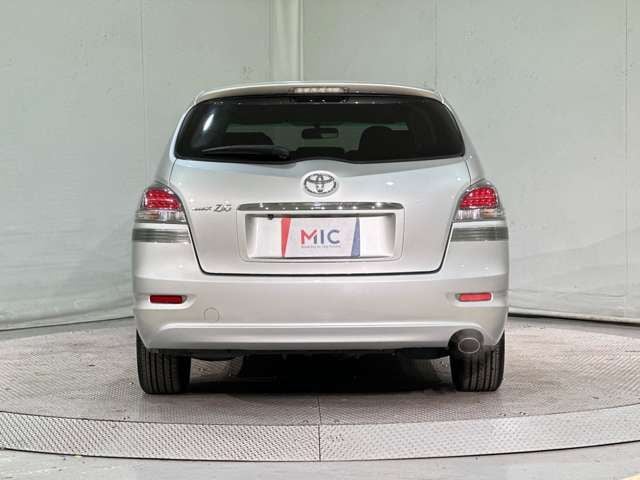 TOYOTA MARK X ZIO 2011