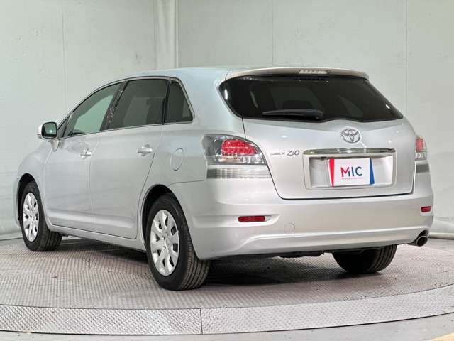 TOYOTA MARK X ZIO 2011