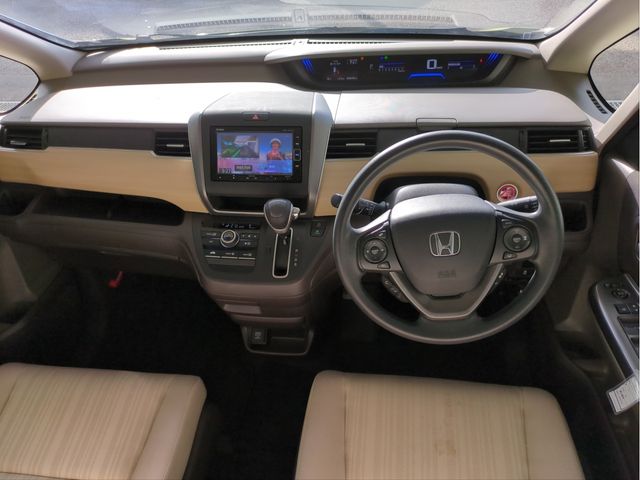 HONDA FREED 2018