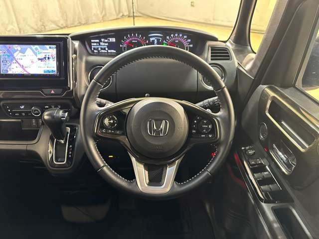 HONDA N BOX CUSTOM 2017