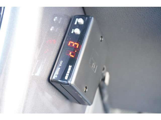 VOLKSWAGEN VOLKSWAGEN The BEETLE 2017