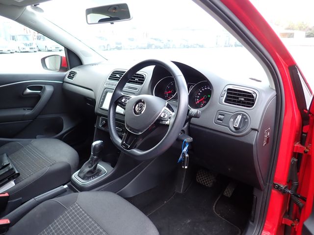 VOLKSWAGEN VOLKSWAGEN POLO 2015