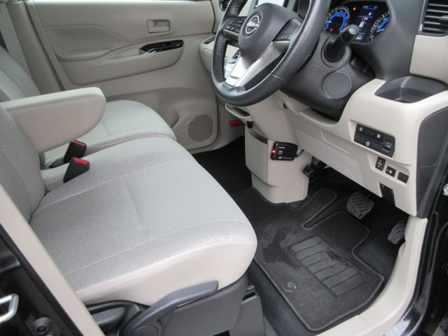 NISSAN ROOX 4WD 2024