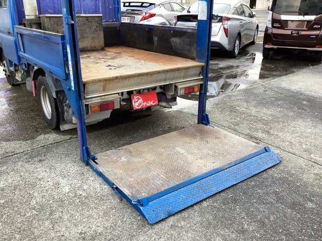 MITSUBISHI CANTER 2013