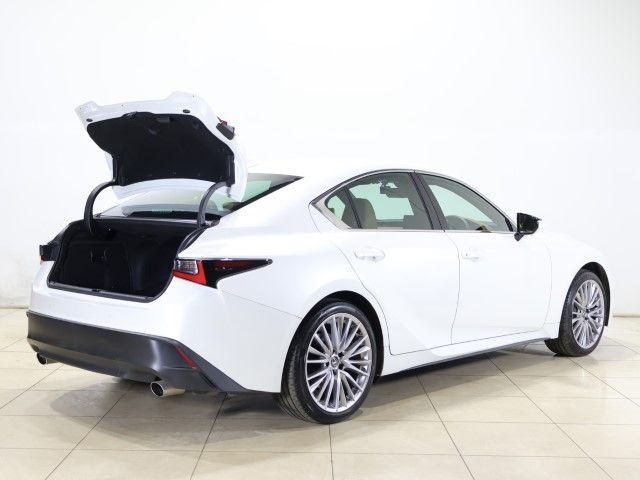 TOYOTA LEXUS IS300h AWD 2023