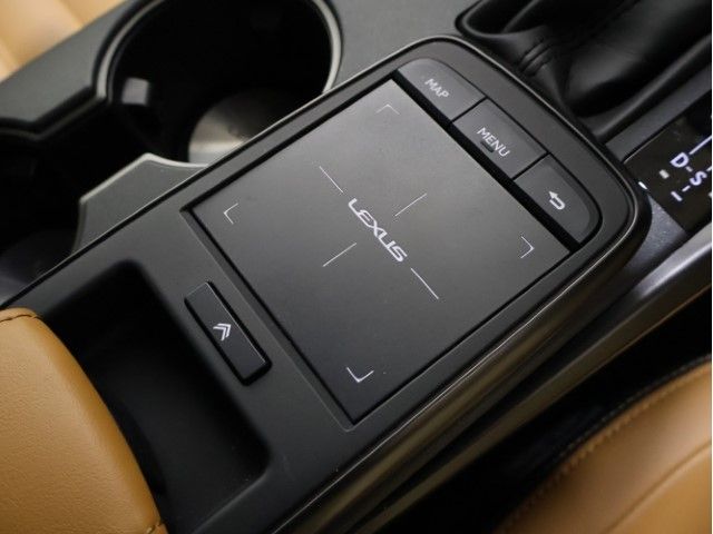 TOYOTA LEXUS IS300h AWD 2023